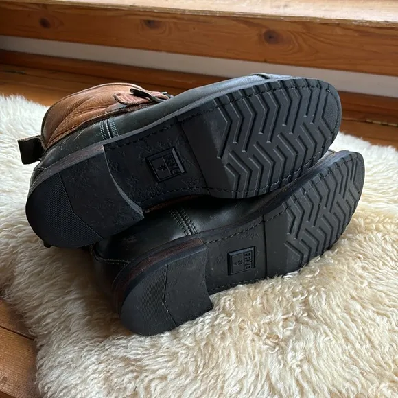Vintage FRYE Shearling Veronica Duck Boots