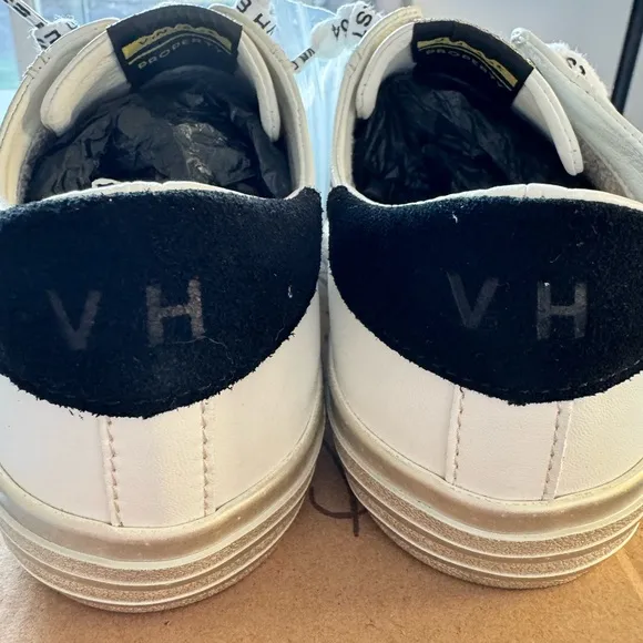 Vintage Havana Alive White Sneakers with Branded Laces