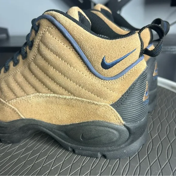 Vintage Nike ACG Hiking Boots
