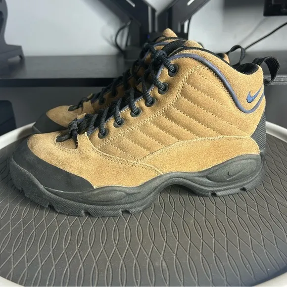 Vintage Nike ACG Hiking Boots