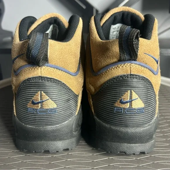 Vintage Nike ACG Hiking Boots