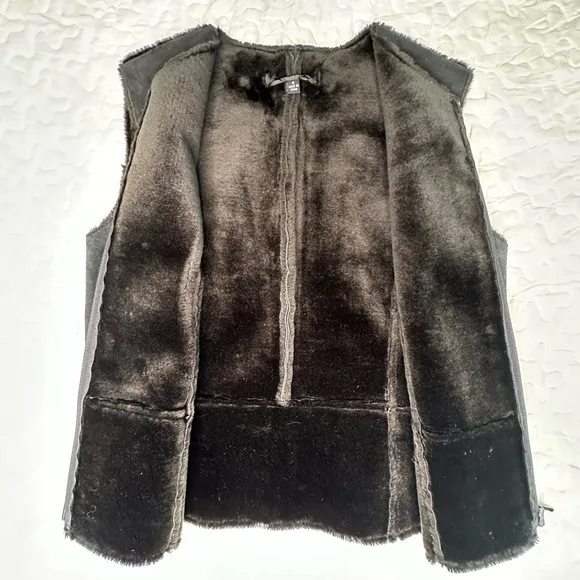 Vintage Suede Shearling Vest Y2K Boho Western Raw Edge Leather Layering Size 8
