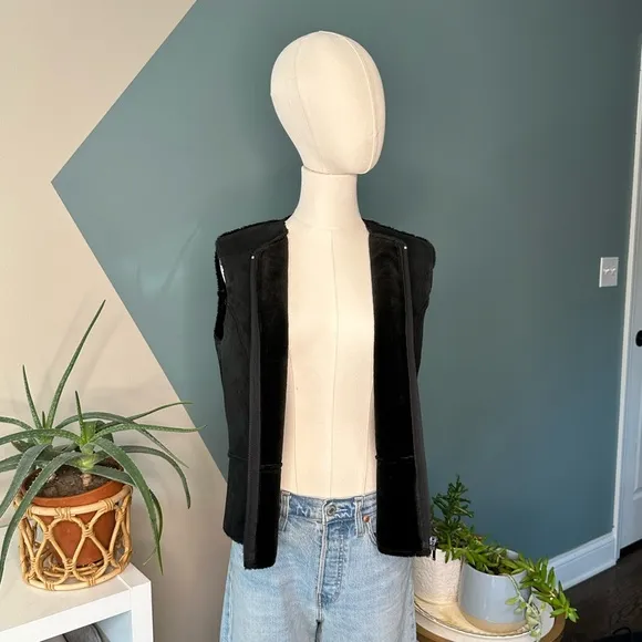 Vintage Suede Shearling Vest Y2K Boho Western Raw Edge Leather Layering Size 8