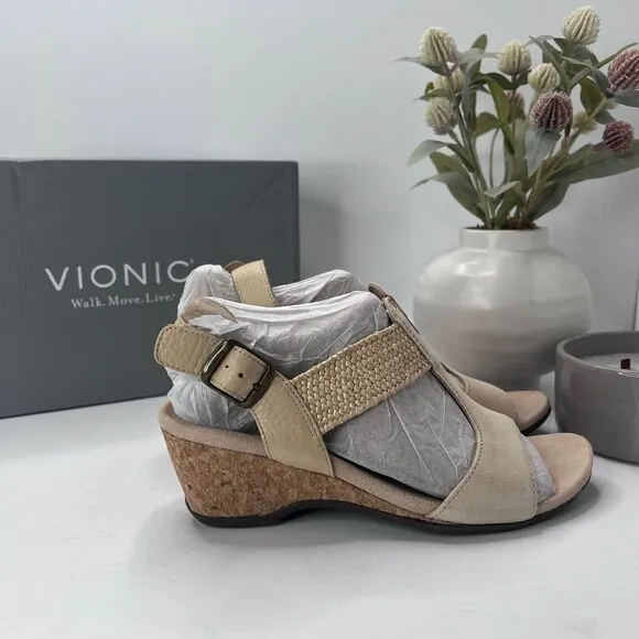 Vionic Kaytie Suede Wedge Sandals Semolina Beige Buckle Strap Women's US 5 NWB