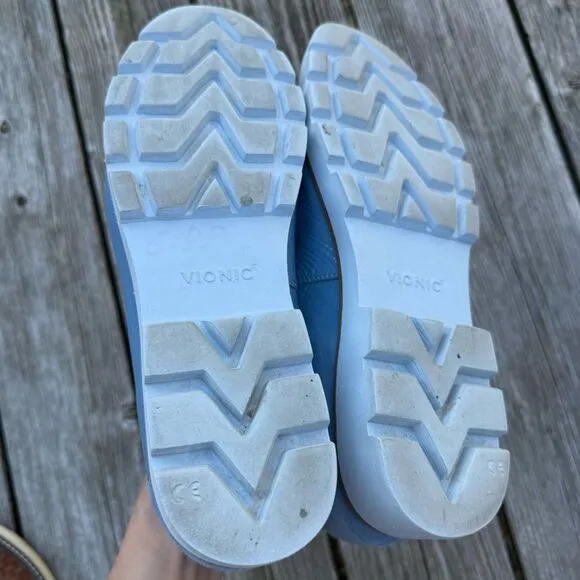 Vionic Kensley Lug-sole Loafers in Blue Shadow Crinkle Patent Leather 10