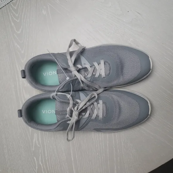 Vionic Leo casual sneakers
