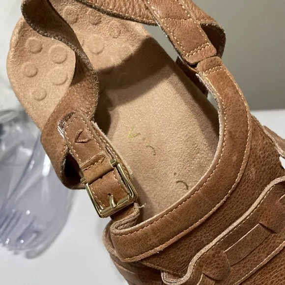 Vionic LUPE Brown Tan Arch Support Footbed Thong Style Slingback Sandals Sz 11