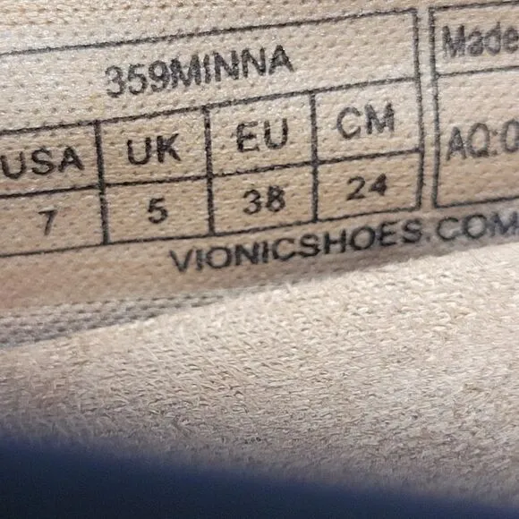 Vionic Minna Women's Size 7 Navy Leather Patent Cap Toe Ballet Flats