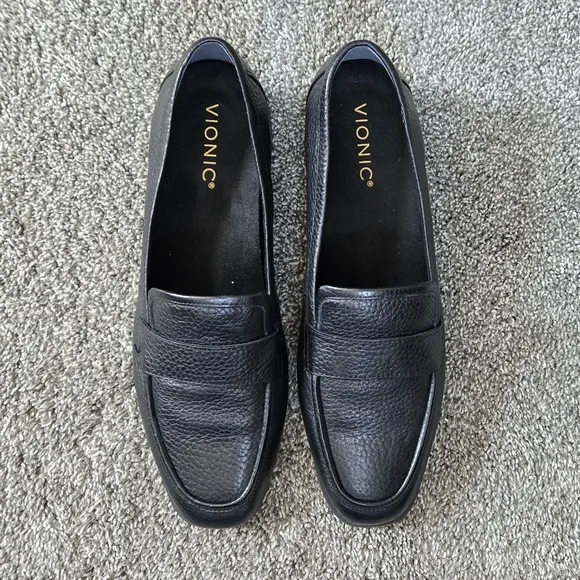 VIONIC SELLAH LOAFER WOMEN'S NEW size 9.5