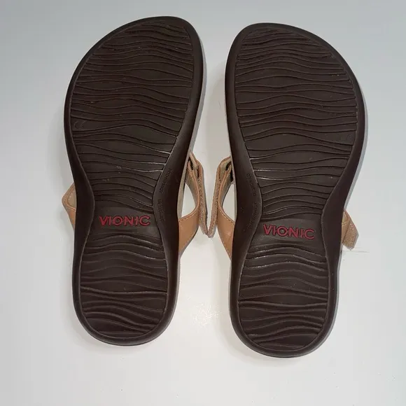 Vionic Wanda Leather Adjustable Strap Arch Support Sandal Size 7 NWOT