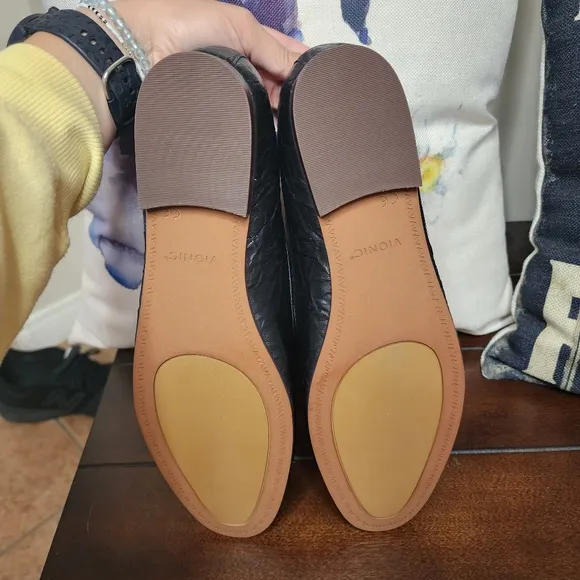 Vionic Willa II Loafer | Black Crinkle Leather | Size 10 | NWOT