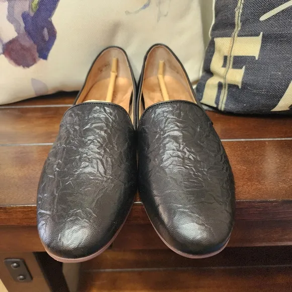 Vionic Willa II Loafer | Black Crinkle Leather | Size 10 | NWOT