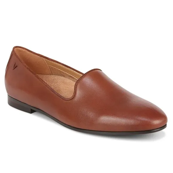 VIONIC WILLA SLIP ON FLAT BROWN LEATHER LOAFERS Sz  7.5 Arch Support. Cushioning