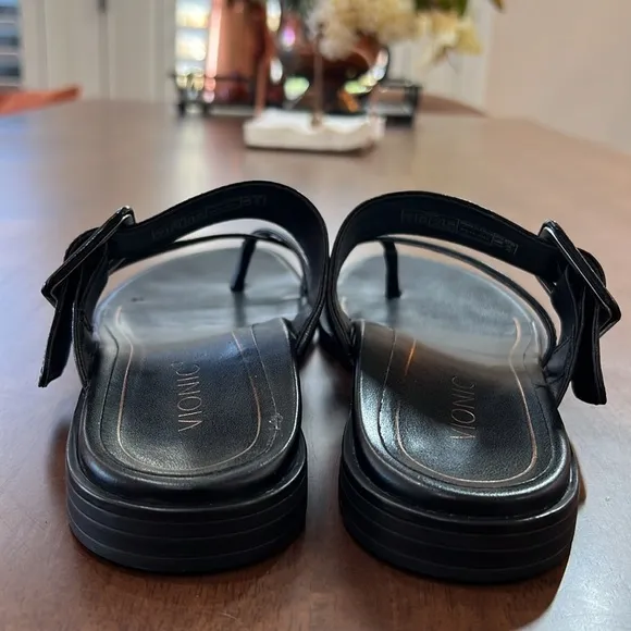 Vionic Women's Citrine Julep Vio-Motion Adjustable Footbed Sandals. Size 7.