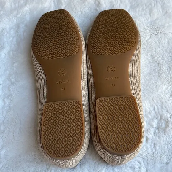 Vivaia Margot cloudwalker square toe flats in almond