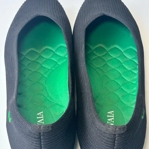 Vivaia Margot Walker Lightweight Square Toe Flats EU40 US7-7.5