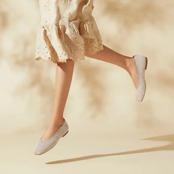 Vivaia | NEW Square-Toe V-Cut Flats (Margot 2.0) in Oatmilk 42