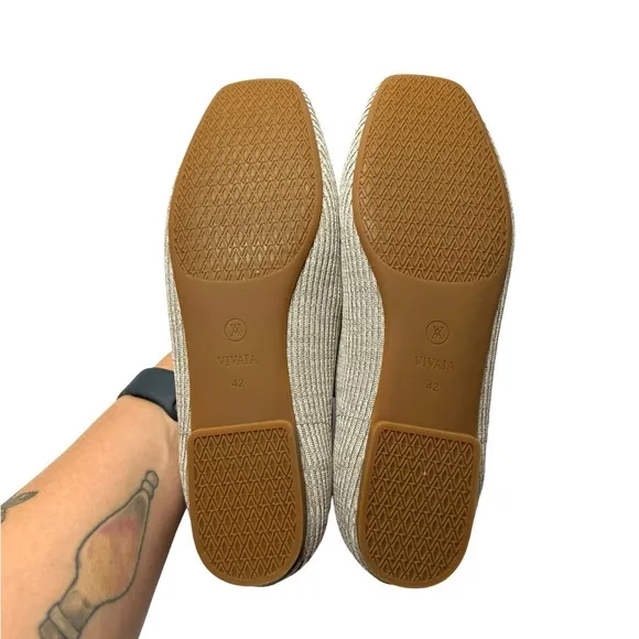 Vivaia | NEW Square-Toe V-Cut Flats (Margot 2.0) in Oatmilk 42