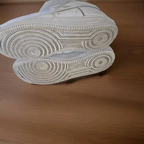 Vtg 2004 Air Force 1 White- 624040-111 Size 10.5