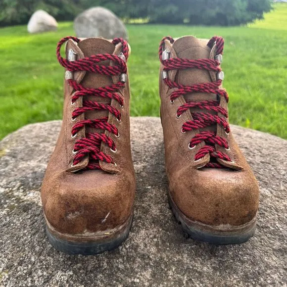 VTG Vasque Vibram Suede Old School Hiking Boots Men’s 8.5/Women’s 10