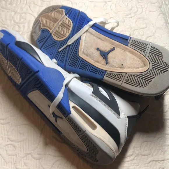 White and Blue rare ahi- top military blues Y2k flight air Jordan  Sneakers