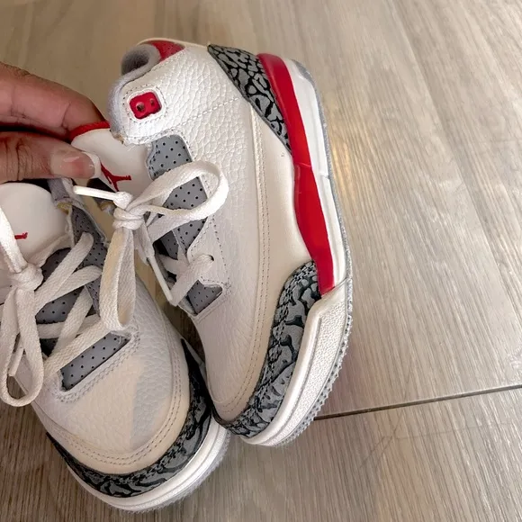 White and Gray Kids Retro 3 JordansAIR JORDAN 3 RETRO TD&quot;FIRE RED&quot;