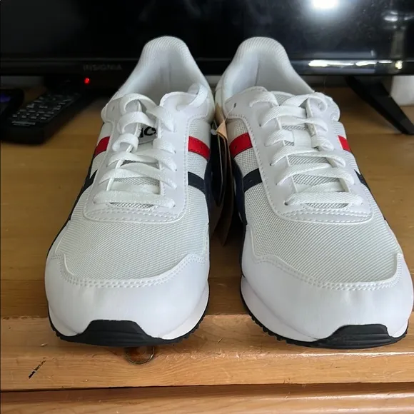 White Asics Sneakers with Blue and Red Stripes