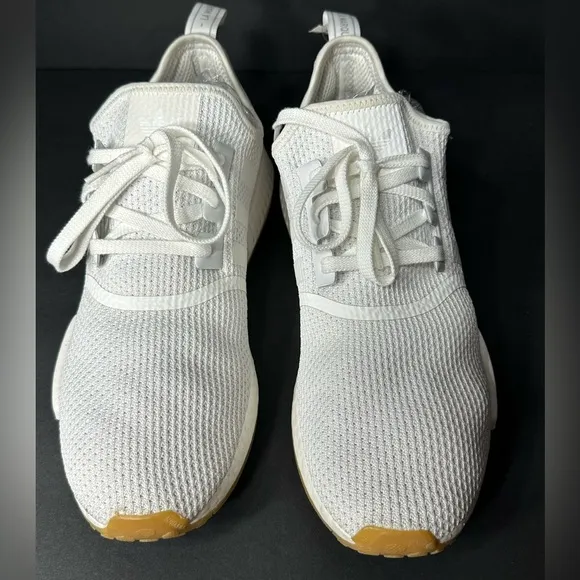 White Athletic Sneakers Adidas size 13 pre owned Exellent conditions