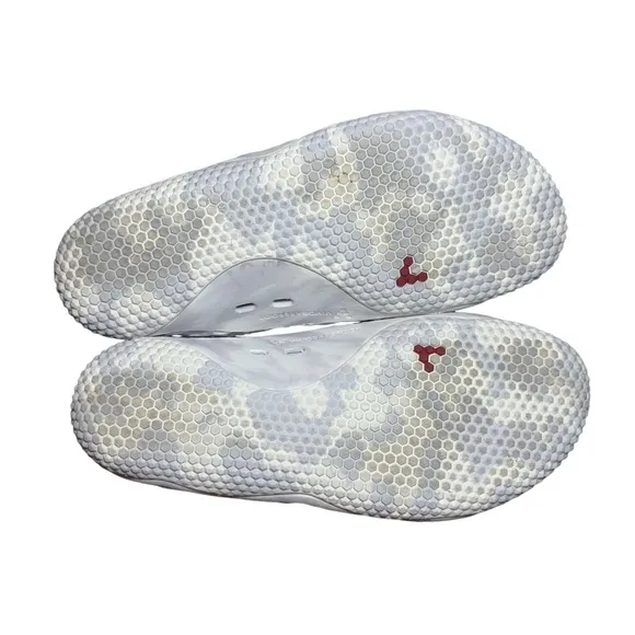 White Honeycomb Vivo barefoot ultra lll size 43 USA 10