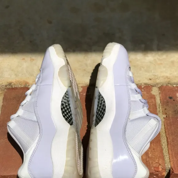 Wmns Air Jordan 11 Retro Low “Pure Violet”