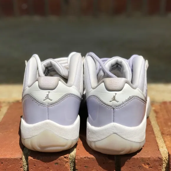 Wmns Air Jordan 11 Retro Low “Pure Violet”
