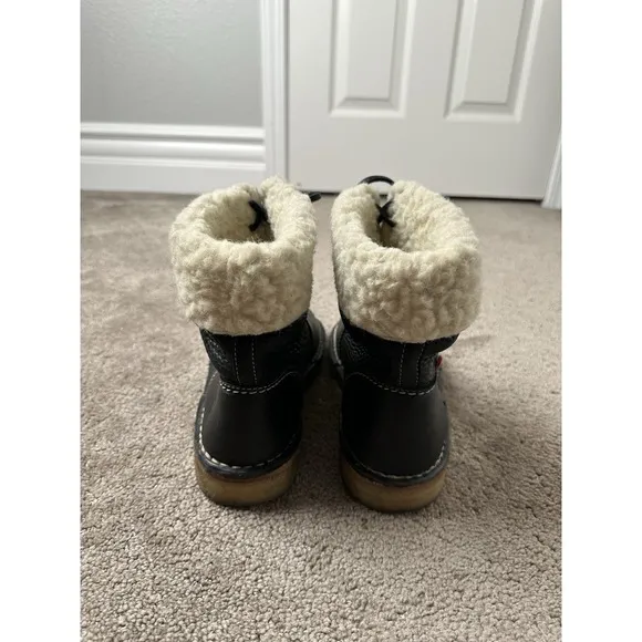 Women Boots Duckfeet Arhus Shearling Lined Crepe Sole Black, Size 40, US 9.5