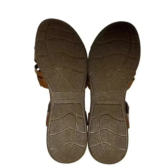 Women’s Clarks Sandals• Size 11•Genuine Leather Two Tone Brown•Brand New…