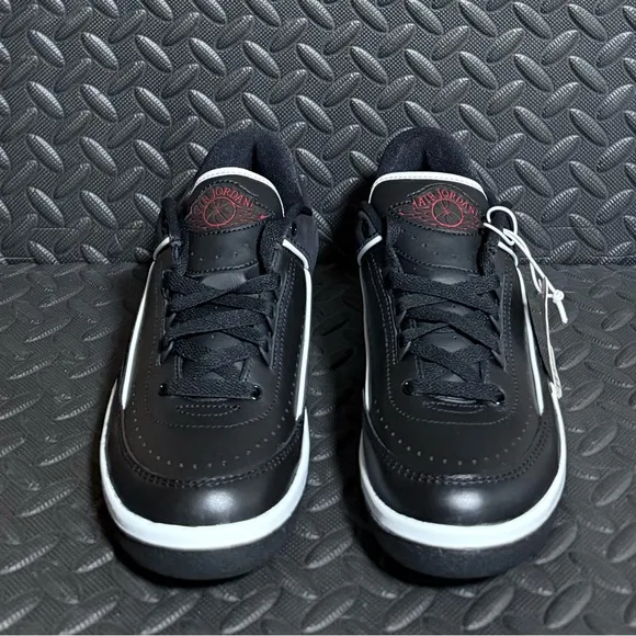 Womens Jordan Athletic Sneakers Black Gold Size 7.5‎