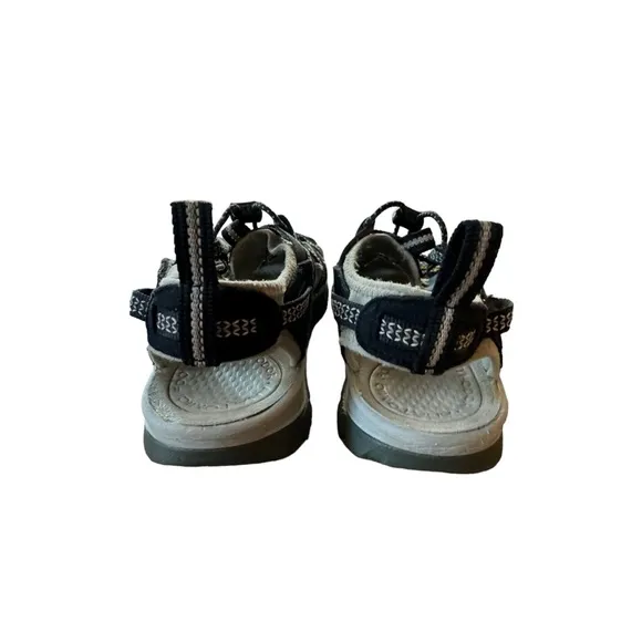 Women’s Keen Size 7.5 Black Whisper Closed Toe Sport Water Friendly Sandals