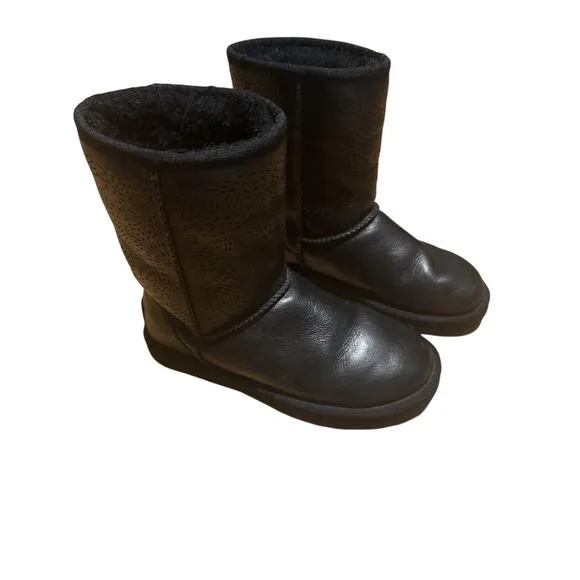 Women’s UGG Australia Triana Seaweed Boots Black Leather Shearling Sz 6