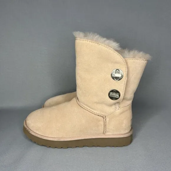 Womens UGG Boots Sz 8 Turn Lock Suede Wool Pinkish Tan Blush Amber #1094933 Boho