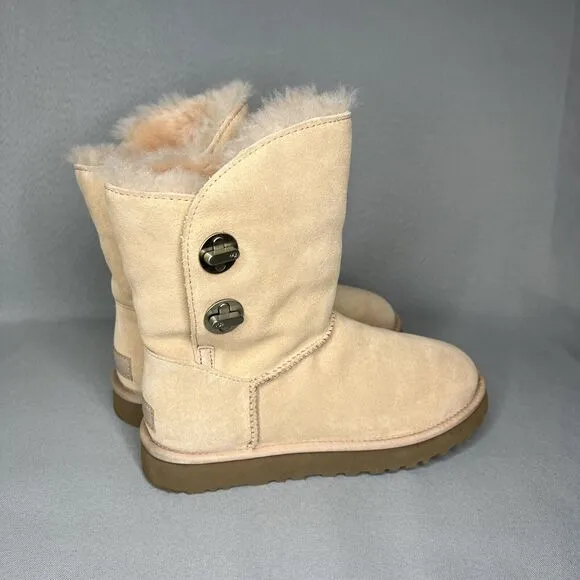 Womens UGG Boots Sz 8 Turn Lock Suede Wool Pinkish Tan Blush Amber #1094933 Boho