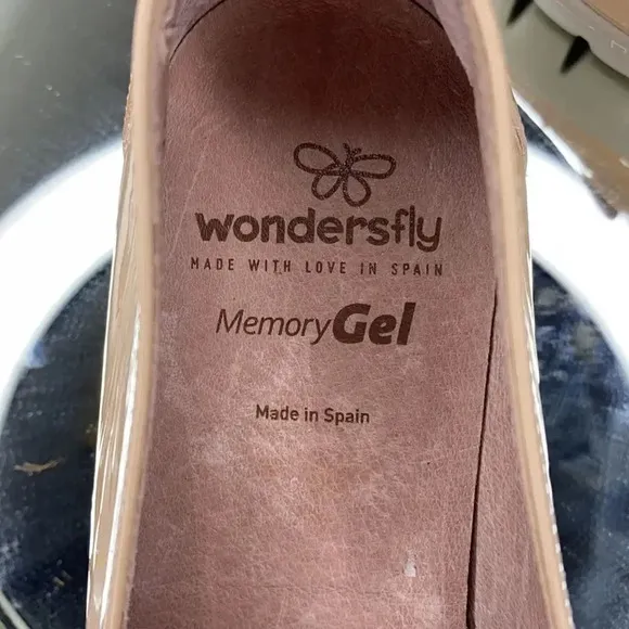 Wondersfly Nude Patent Leather Loafers 40