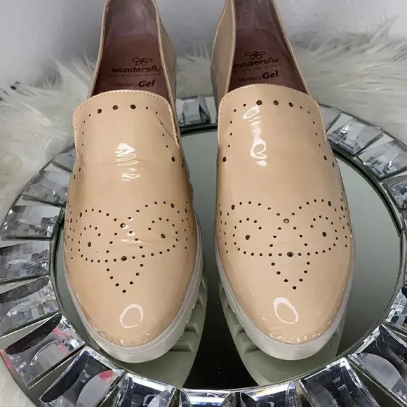 Wondersfly Nude Patent Leather Loafers 40