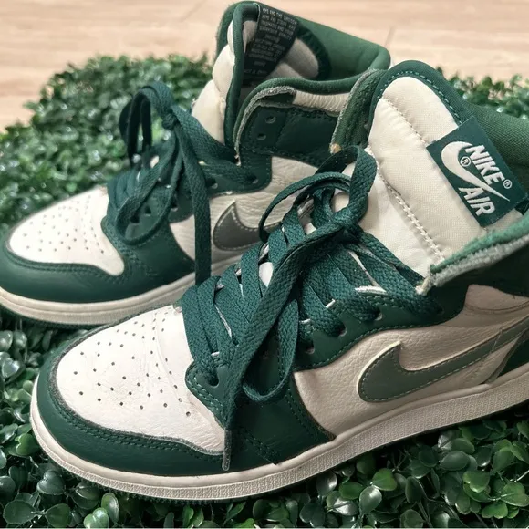 WORN Jordan Retro 1 George greenGrade school sz6