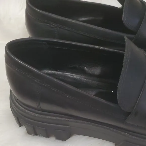 Y2K Marc Fisher Black Chunky Platform Cube Penny  Loafers