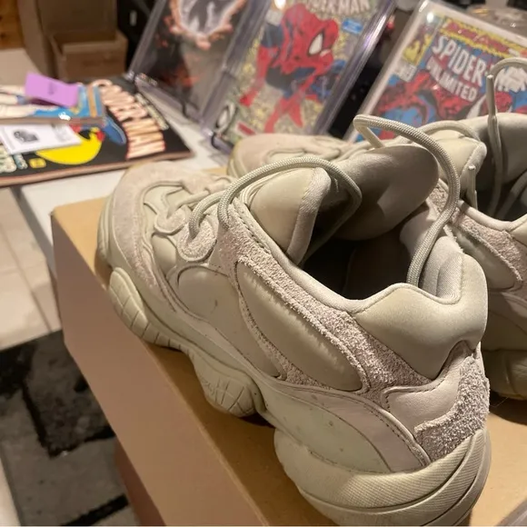 Yeezy Cream Sneakers 500