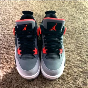 Youth Kids AIR JORDAN 4 Retro Infrared Sneakers Sz 5