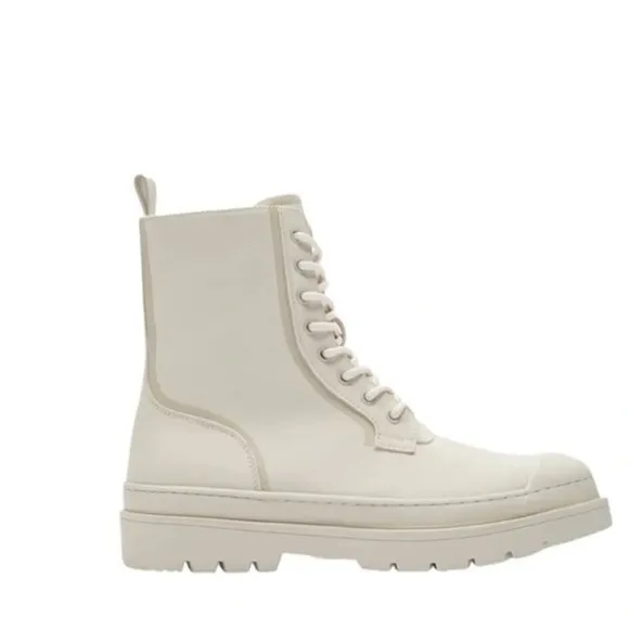 Zara Rubberized Lug Chunky Winter Snow Rain Shearling Boots Size 12