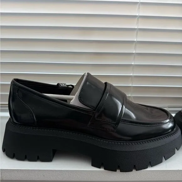ZARA LUG SOLE LOAFERS Size 7.5