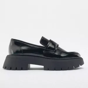 ZARA LUG SOLE LOAFERS Size 7.5