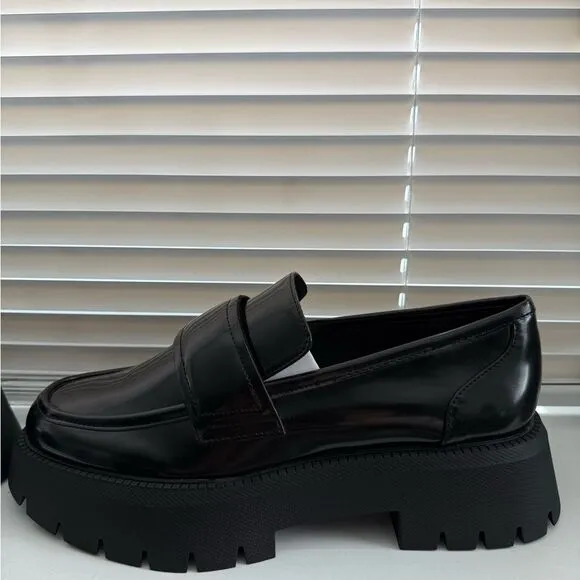 ZARA LUG SOLE LOAFERS Size 7.5